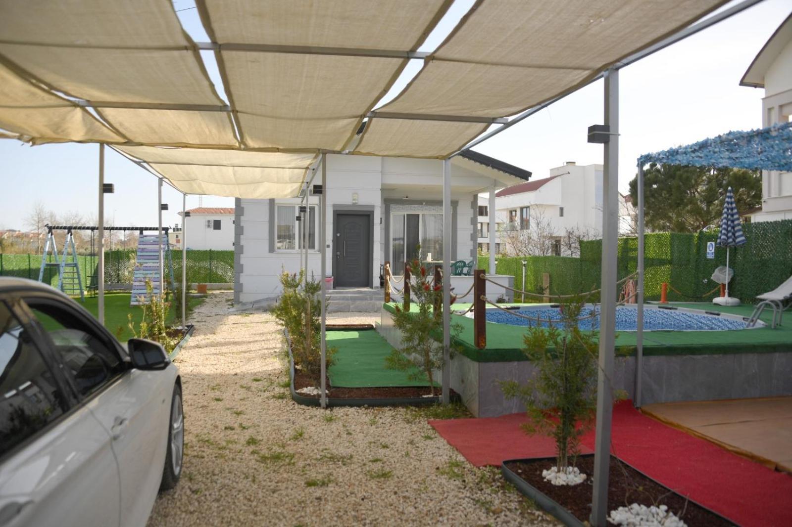 Case de vacanță Land Of Legends Karsisi Havuzlu Mustakil Ev Belek